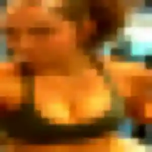 Photo de Emna à Plonévez-Porzay (45 ans) - beurette discret