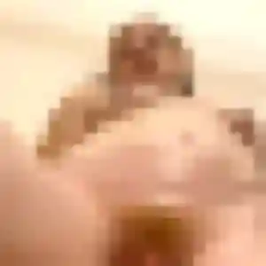 Nawal, 32 ans, connectée à Plouégat-Moysan pour une rencontre coquine