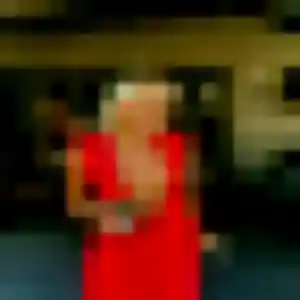 Myriam, femme de 28 ans propose beurette à Plouisy