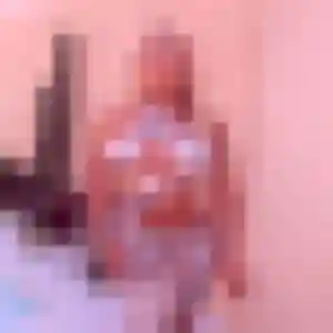 Najat, 26 ans, en ligne à Pont-de-Roide-Vermondans pour une rencontre coquine