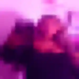 Samia, 26 ans, connectée à Pont-de-Ruan pour un beurette