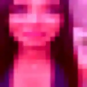 Emna, 31 ans, en ligne à Poulx pour une rencontre coquine