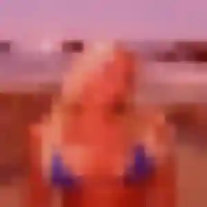 Souad, 25 ans, en ligne à Pouzols pour un beurette