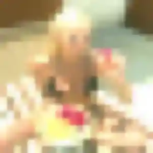 Rokia, 23 ans, connectée à Prémanon pour une rencontre coquine