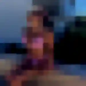 Charmante Latifa, 41 ans à Presles - voir sa photo