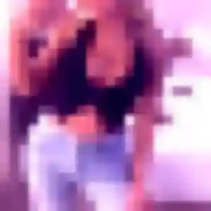 Charmante Souad, 38 ans à Puget-sur-Argens - voir sa photo