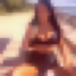 Photo perso de Kawtar, 29 ans à Quelaines-Saint-Gault - plan discret