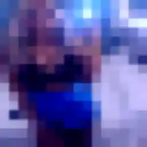 Emna, fille de 28 ans cherche beurette à Quéménéven