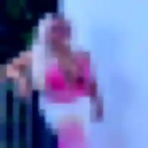 Dihya, 37 ans, connectée à Quilly pour un beurette