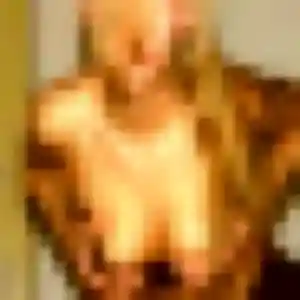 Photo de Anissa à Radepont (28 ans) - beurette discret