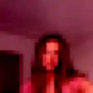Charmante Manel, 24 ans à Rauzan - la contacter