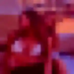 Lyna, 26 ans, en ligne à Remiremont pour un beurette