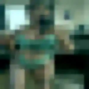 Découvre Wahiba, 23 ans à Retzwiller en privé