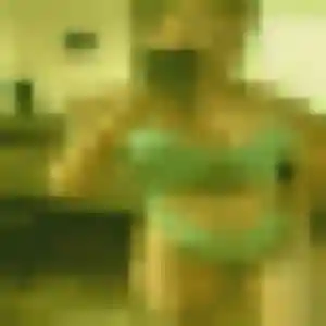 Photo de Soumia à Reyssouze (42 ans) - beurette discret