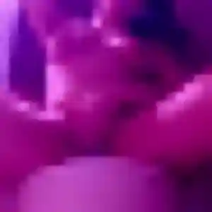 Ihsane, 24 ans, connectée à Riec-sur-Bélon pour un beurette