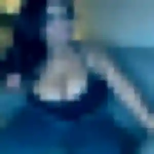 Wafa (43 ans) à Rives-d'Autise propose un beurette rapidement