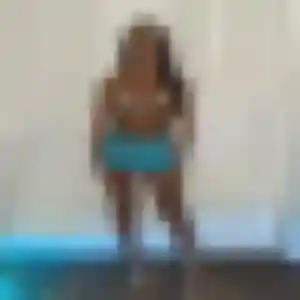 Inaya, 40 ans, en ligne à Rochefort-sur-Loire pour un beurette