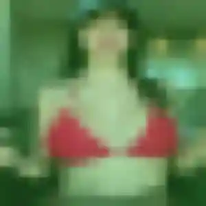 Naila, 25 ans, connectée à Rochefort-sur-Nenon pour une rencontre coquine