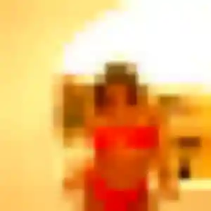 Rencontre Houda, 23 ans à Roches-Prémarie-Andillé gratuitement