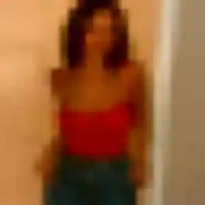 Photo de Hana à Rocquemont (43 ans) - beurette gratuit