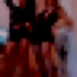Wafa, 40 ans, en ligne à Rœux pour une rencontre coquine