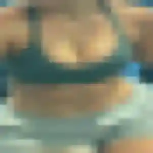 Profil de Houda à Rom (25 ans) - beurette discret