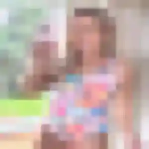 Découvre Souad, 33 ans à Romenay gratuitement