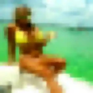 Jihane, femme de 29 ans propose beurette à Romillé
