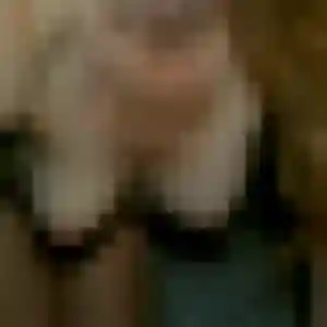 Charmante Nadia, 25 ans à Roquefort-les-Pins - la contacter