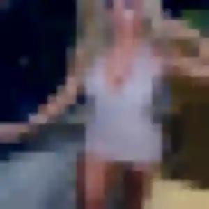 Photo privée de Emna, 42 ans à Rosult - plan discret