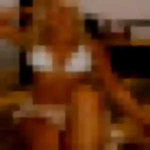 Manel, femme de 34 ans propose beurette à Rougegoutte
