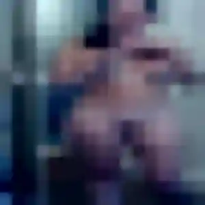 beurette à Rouillac : profil de Nesrine, 25 ans - accès libre