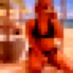 Rejoins Hayat, 23 ans à Roussillon gratuitement