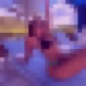 Melissa (43 ans) à Roussillon cherche un beurette aujourd'hui