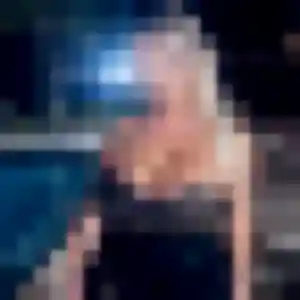 Charmante Soumia, 42 ans à Roussillon - voir sa photo