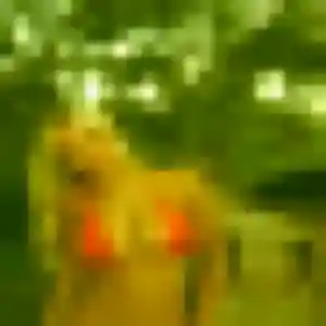 Nissa, 22 ans, cherche un beurette à Sabran