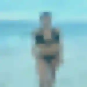 Photo de Syrine à Sacquenville (41 ans) - beurette gratuit