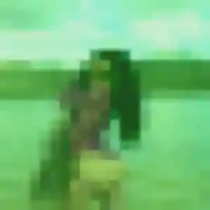 Sexy Latifa, 22 ans à Saint-Alban-de-Roche - voir sa photo