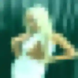 Dina, 25 ans, cherche un beurette à Saint-Amour