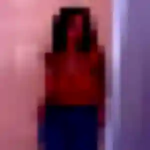 Safiya, 25 ans, en ligne à Saint-Arnoult pour une rencontre coquine
