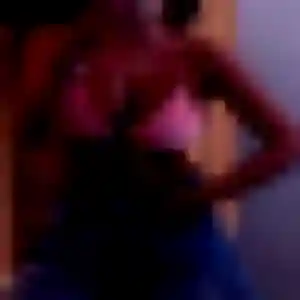 Contacte Loubna, 22 ans à Saint-Christophe-en-Bresse en privé