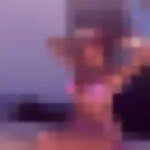 Djamila, 22 ans, dispo pour beurette à Saint-Christophe-Vallon