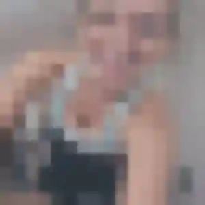 Nawal (28 ans) à Saint-Clément propose une rencontre maintenant