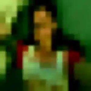 Kenza, 30 ans, en ligne à Saint-Denis-de-l'Hôtel pour une rencontre coquine