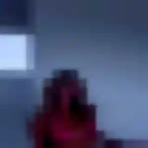 Amira, 39 ans, en ligne à Saint-Denis-sur-Sarthon pour une rencontre coquine
