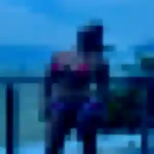 Rencontre Nesrine, 34 ans à Saint-Donan en privé