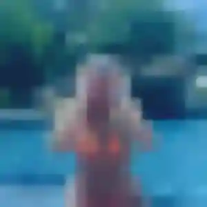 Amira, femme de 42 ans propose beurette à Saint-Étienne-du-Bois