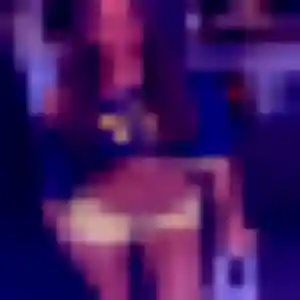 Ines, 29 ans, en ligne à Saint-Étienne pour un beurette