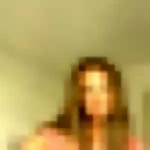 Ihsane, femme de 23 ans cherche beurette à Saint-Forgeux-Lespinasse