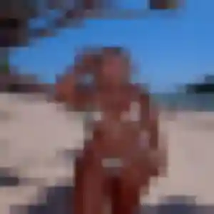 Photo exclusive de Maroua, 40 ans à Saint-Genis-Laval - rencontre coquine